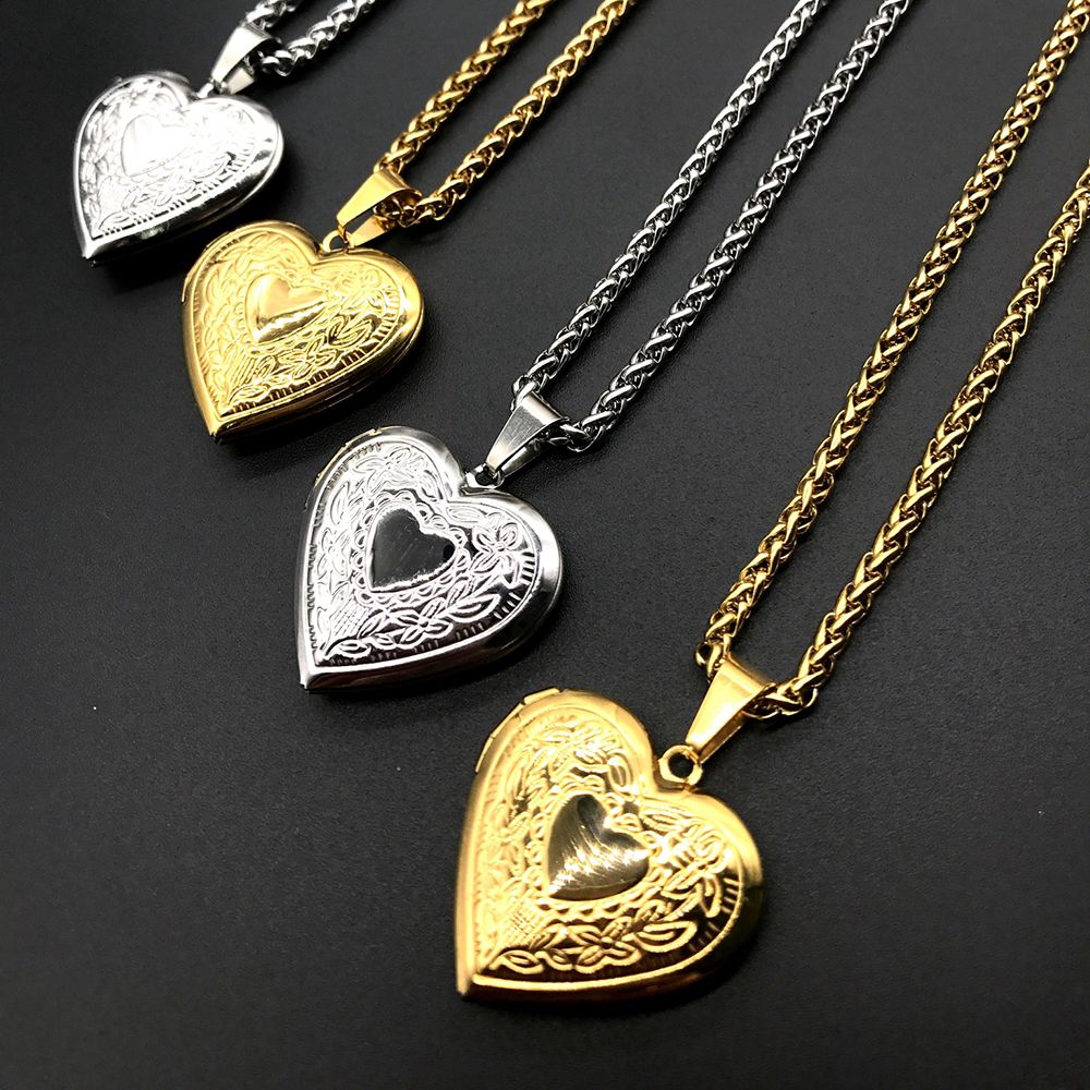 Heart Locket Necklace Photo - Moda foto foto medalhão colar em